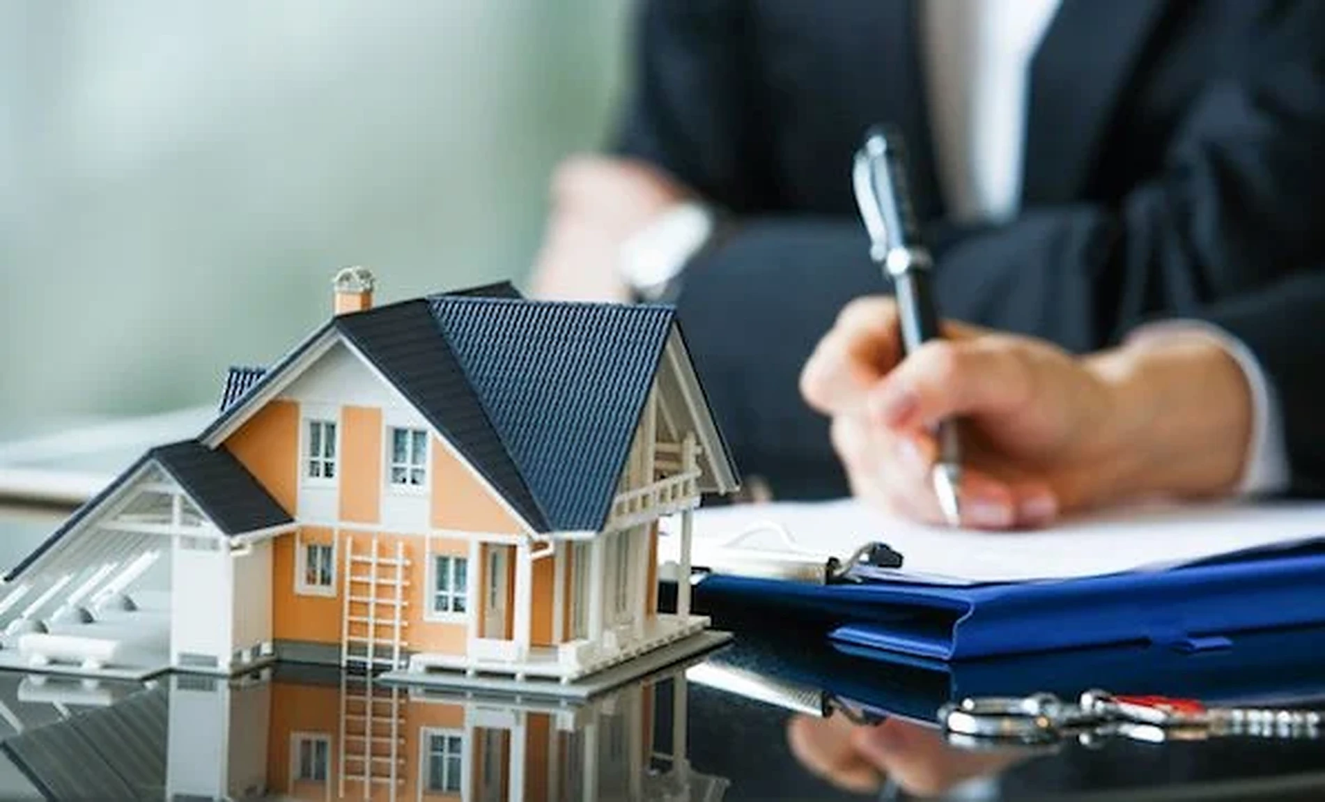real estate listing image canada clasified director website